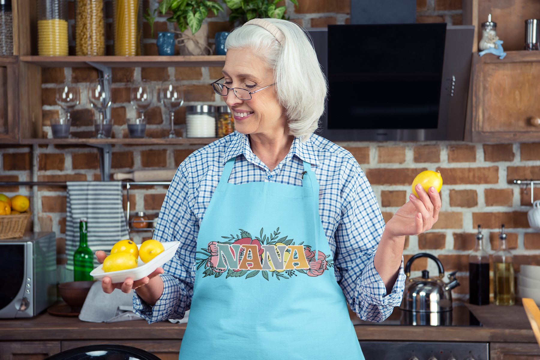 🌸🌿 NANA – Bold Floral Name DTF Transfer FT621