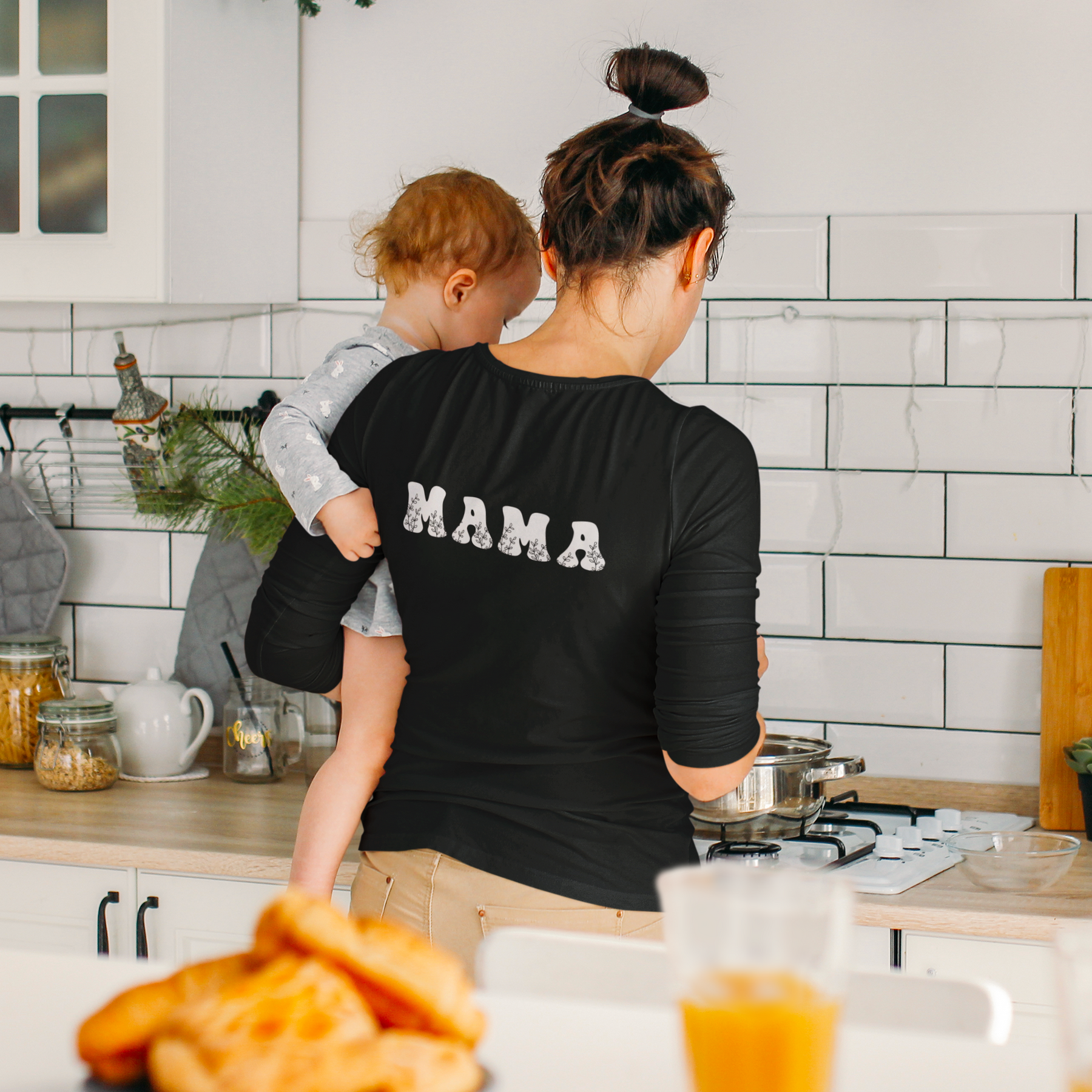 🌿 Mama – Floral Lettering DTF Transfer FT875