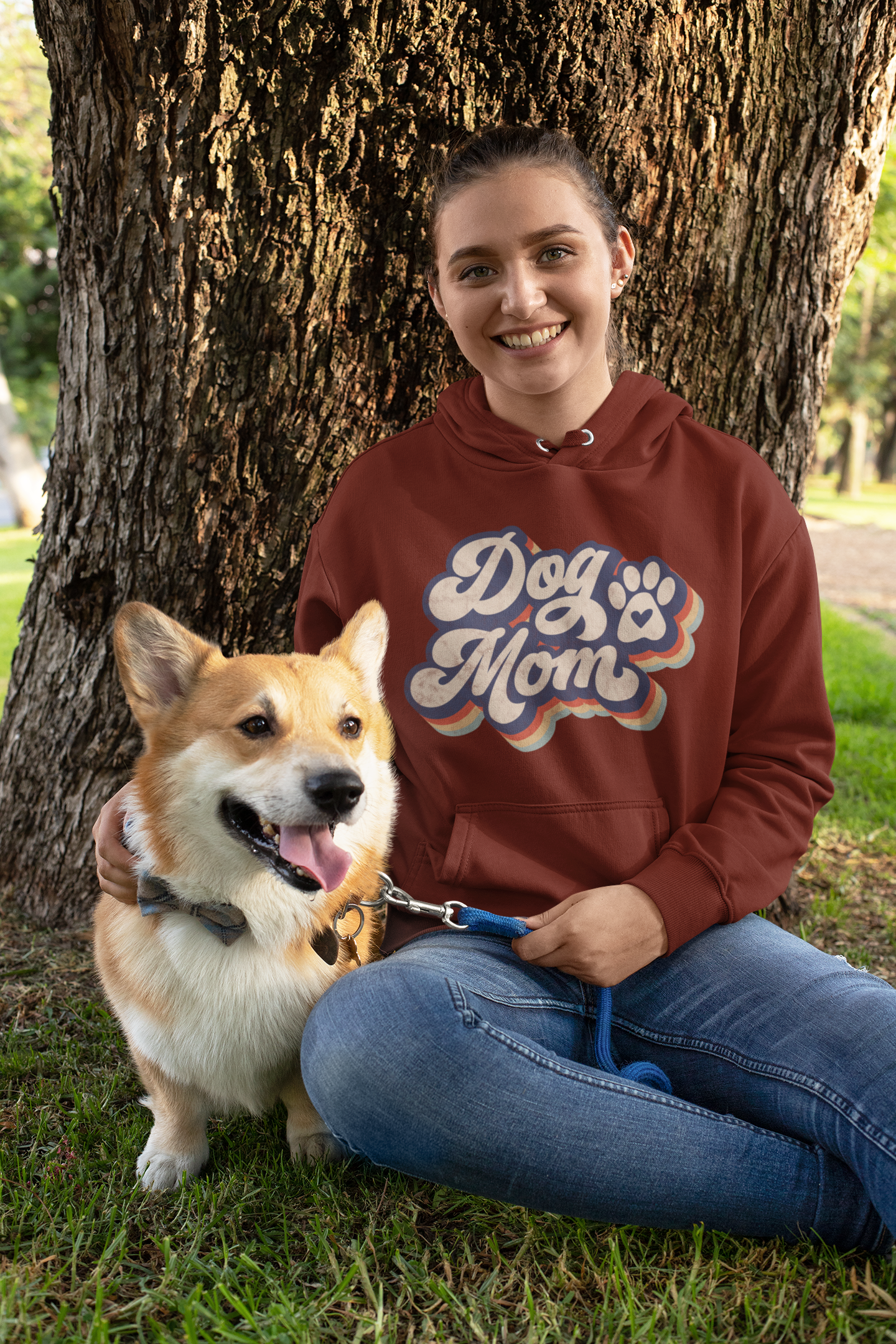 🐾 Dog Mom – Retro Paw Love | DTF Transfer FT719