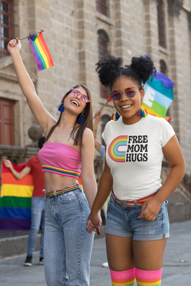 🌈 Free Mom Hugs FT335